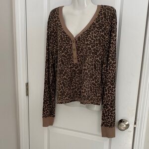 Abercrombie & Fitch Brown Leopard V-Neck Sweater